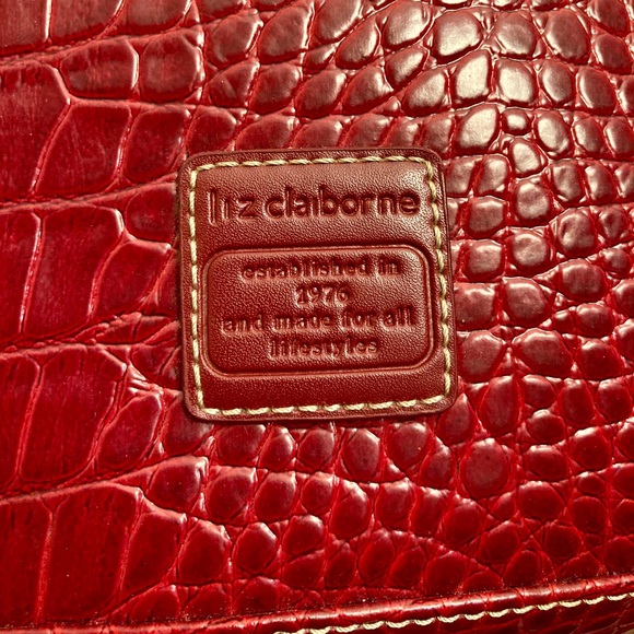 Liz Claiborne Red Snakeskin Laptop Bag - Picture 3 of 6